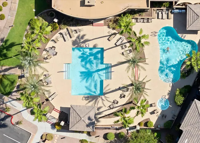 Shared Poolside Fun-hot Tub-gym & *