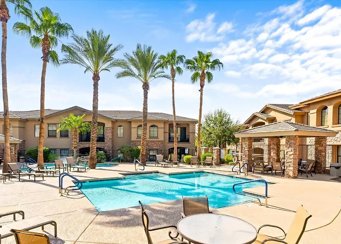Shared Poolside Fun-hot Tub-gym & *